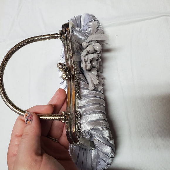 Handbag - Picture 4 of 4